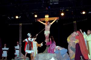 LA PASSION DE NOTRE SEIGNEUR JESUS CHRIST MARTIGUES 10.04.2011    (27)